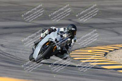 media/Oct-06-2024-Race Pace (Sun) [[d7d39ec7ad]]/9-Bowl Exit (940am)/